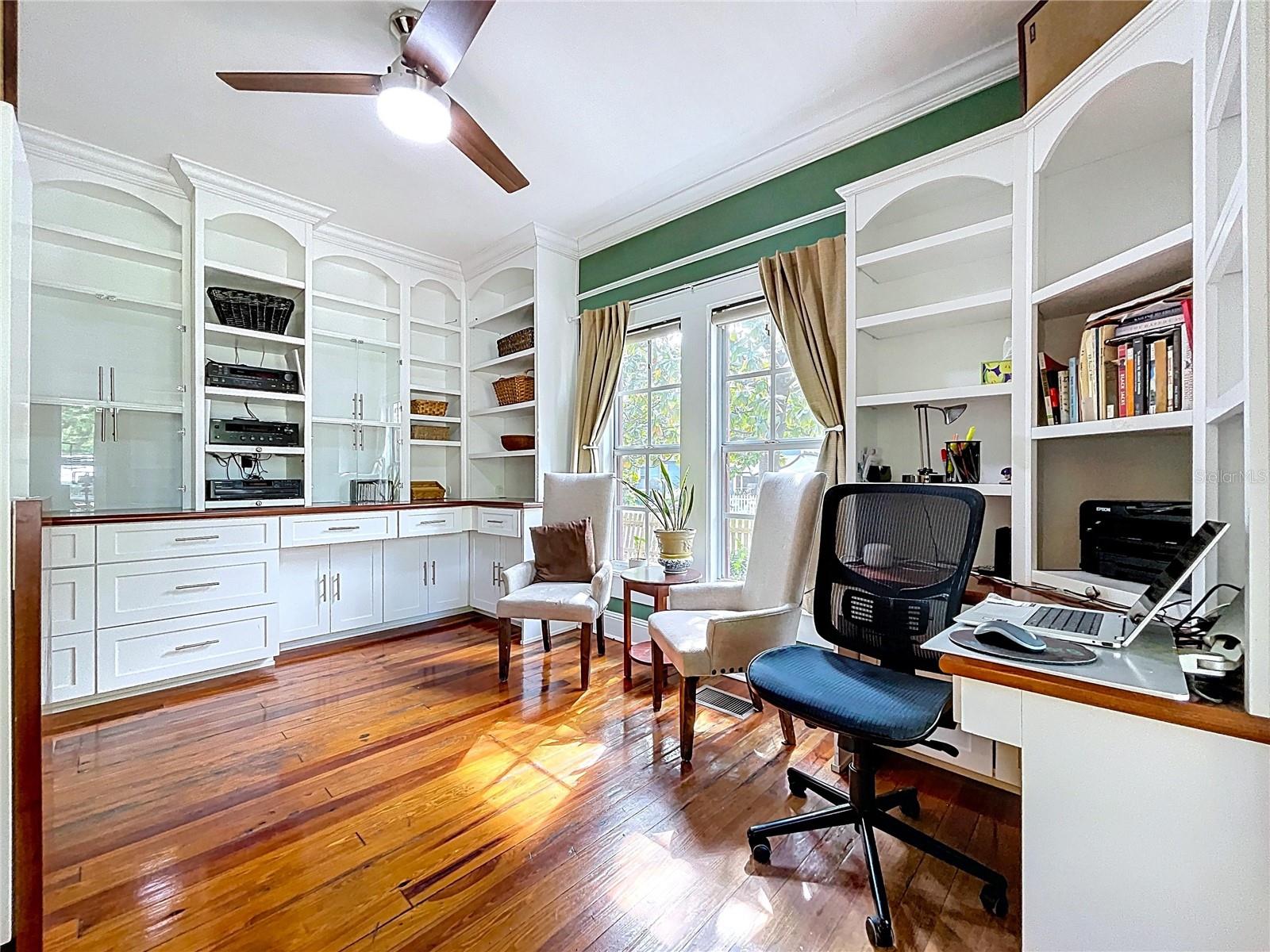 1001 E CRAWFORD ST, TAMPA, FL, 33604