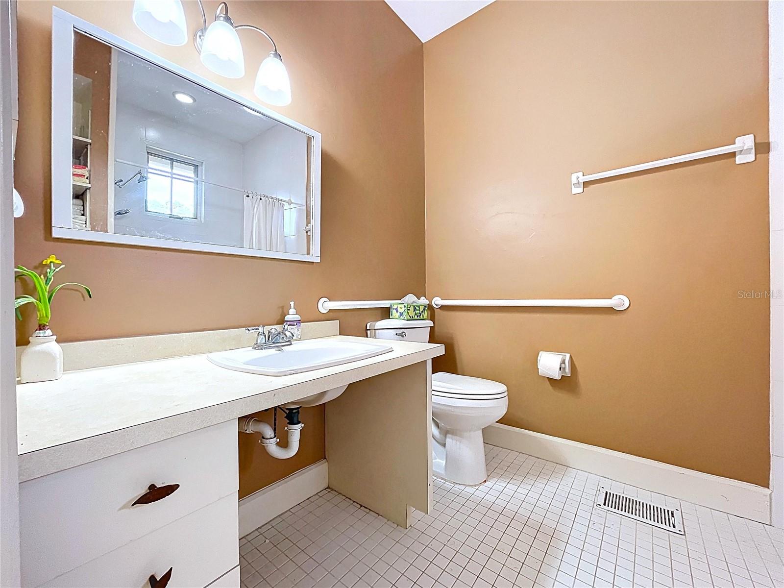 1001 E CRAWFORD ST, TAMPA, FL, 33604