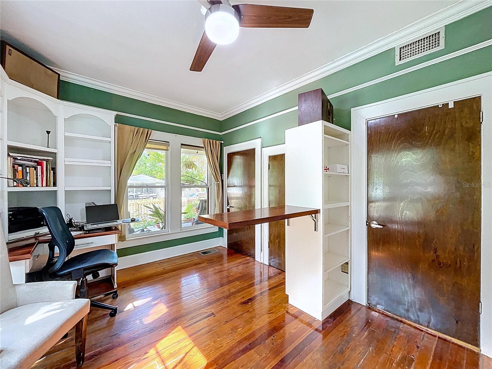 1001 E CRAWFORD ST, TAMPA, FL, 33604