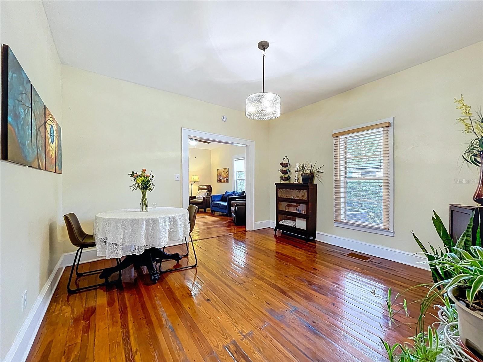 1001 E CRAWFORD ST, TAMPA, FL, 33604