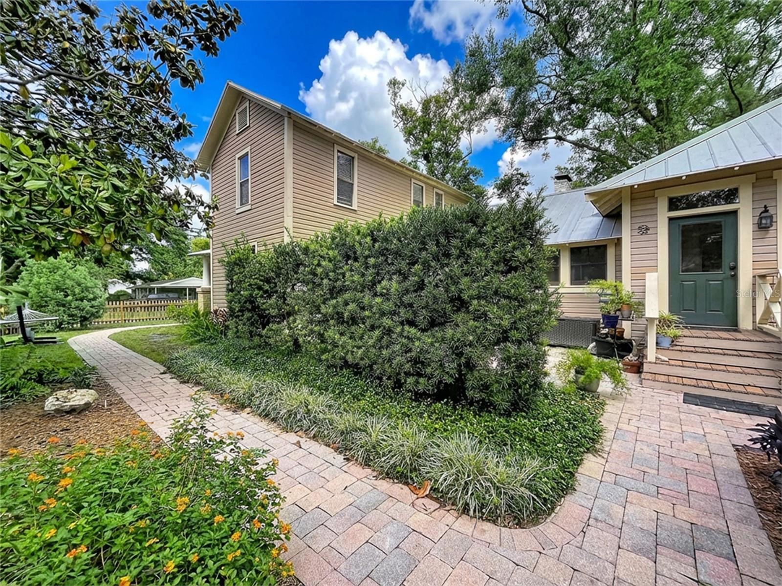 1001 E CRAWFORD ST, TAMPA, FL, 33604