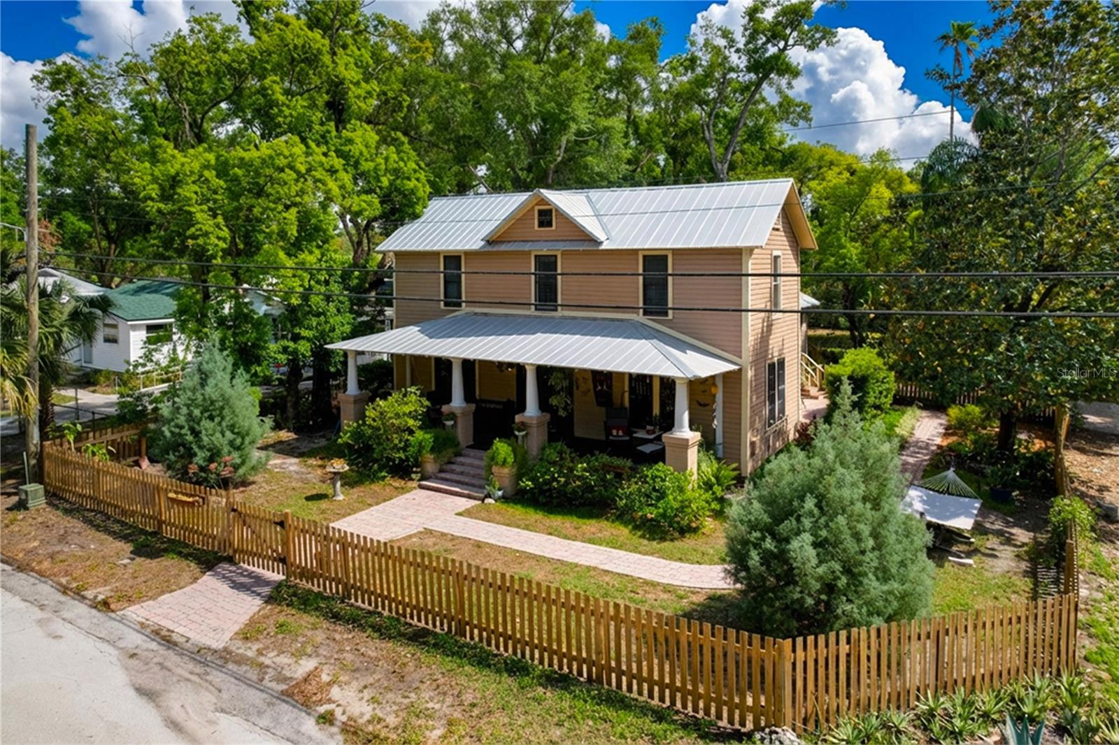 1001 E CRAWFORD ST, TAMPA, FL, 33604