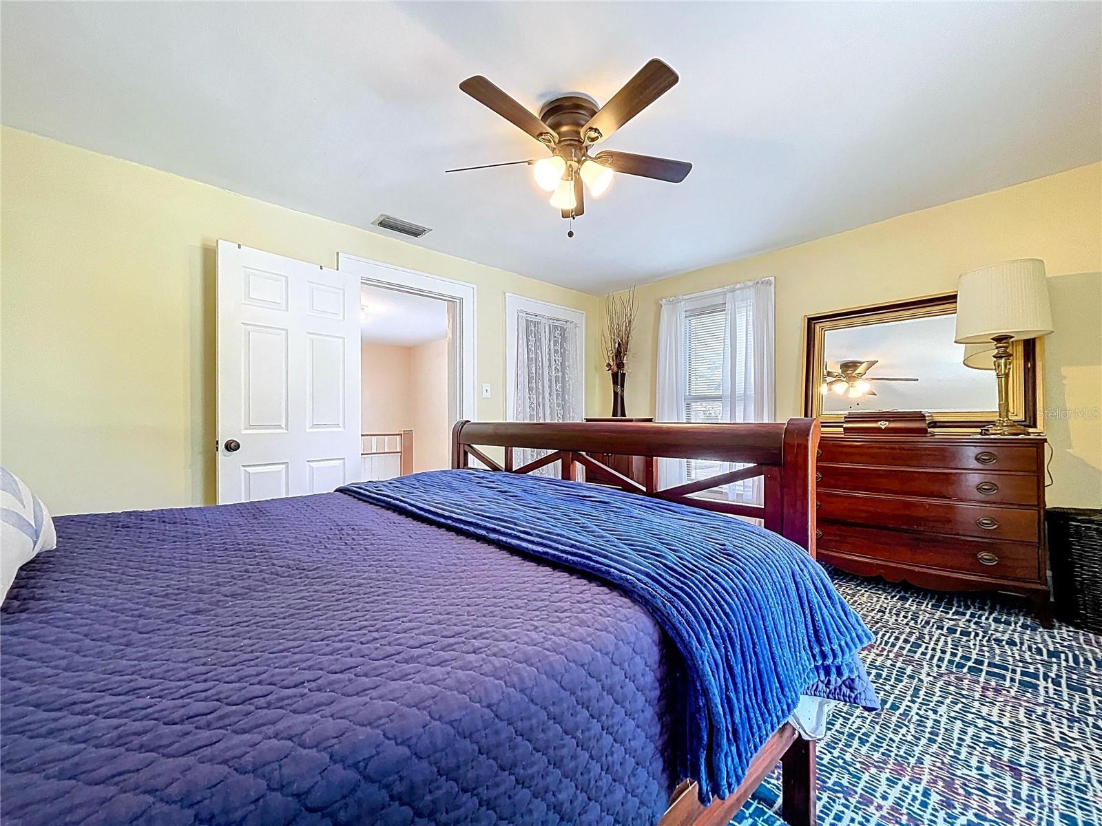 1001 E CRAWFORD ST, TAMPA, FL, 33604