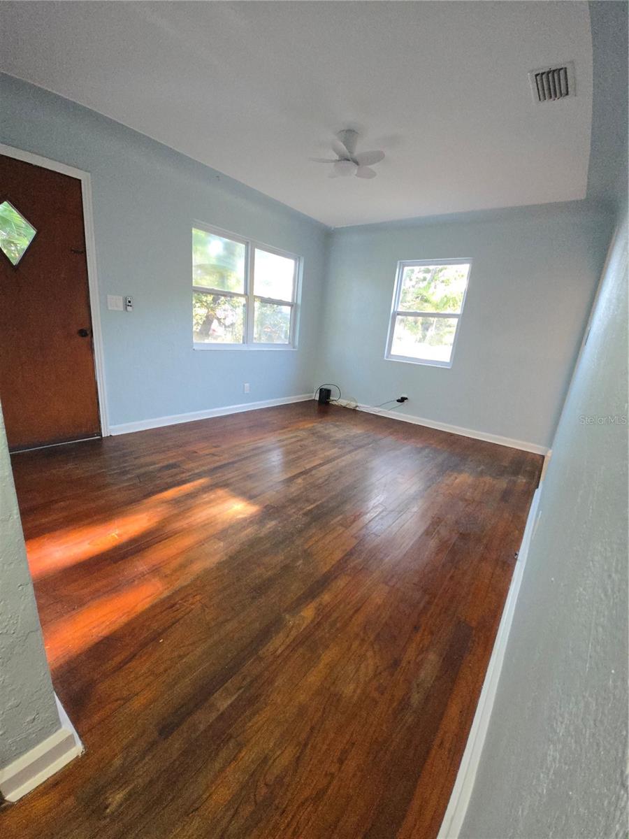 Livingroom  w/ original wood floors