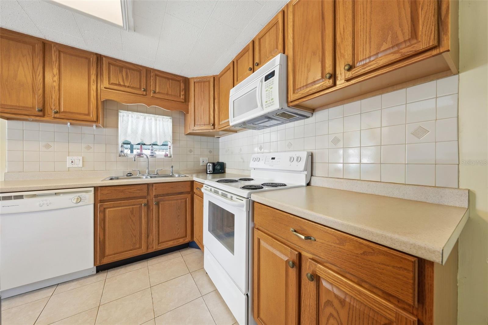 34117 HODGES RD, LEESBURG, FL, 34788