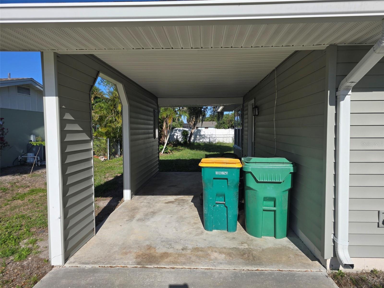 1660 EAGLE ST, PORT CHARLOTTE, FL, 33952