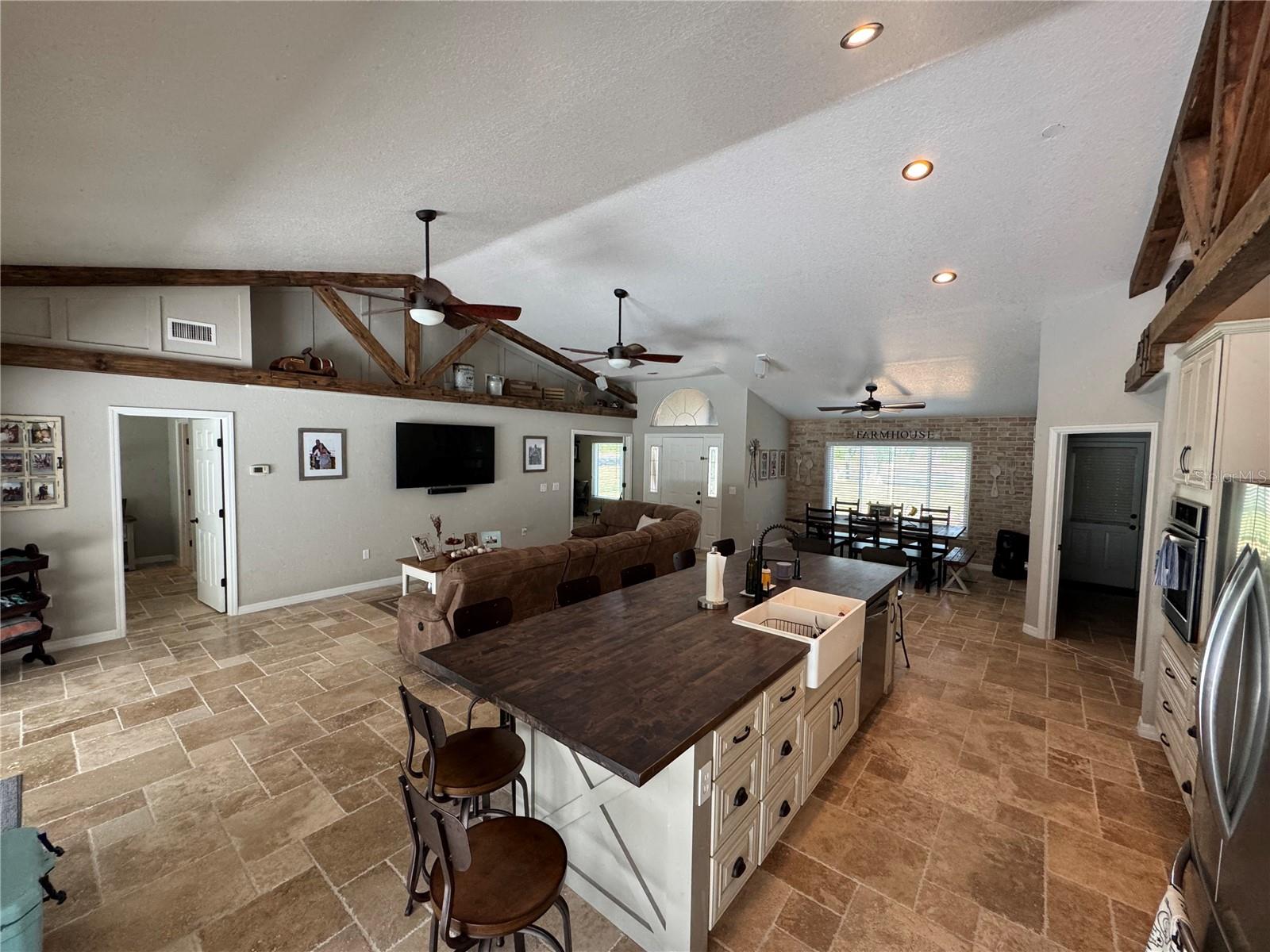 1378 E LAKE SHORE BLVD, KISSIMMEE, FL, 34744