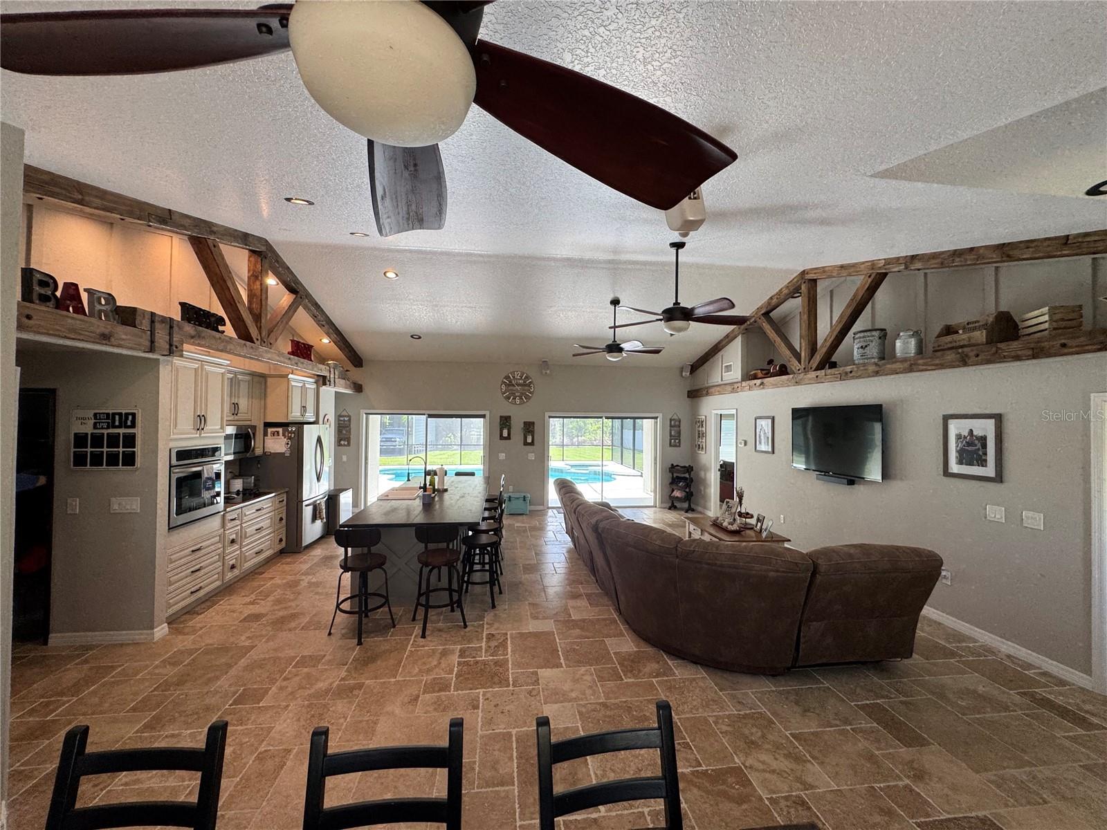 1378 E LAKE SHORE BLVD, KISSIMMEE, FL, 34744