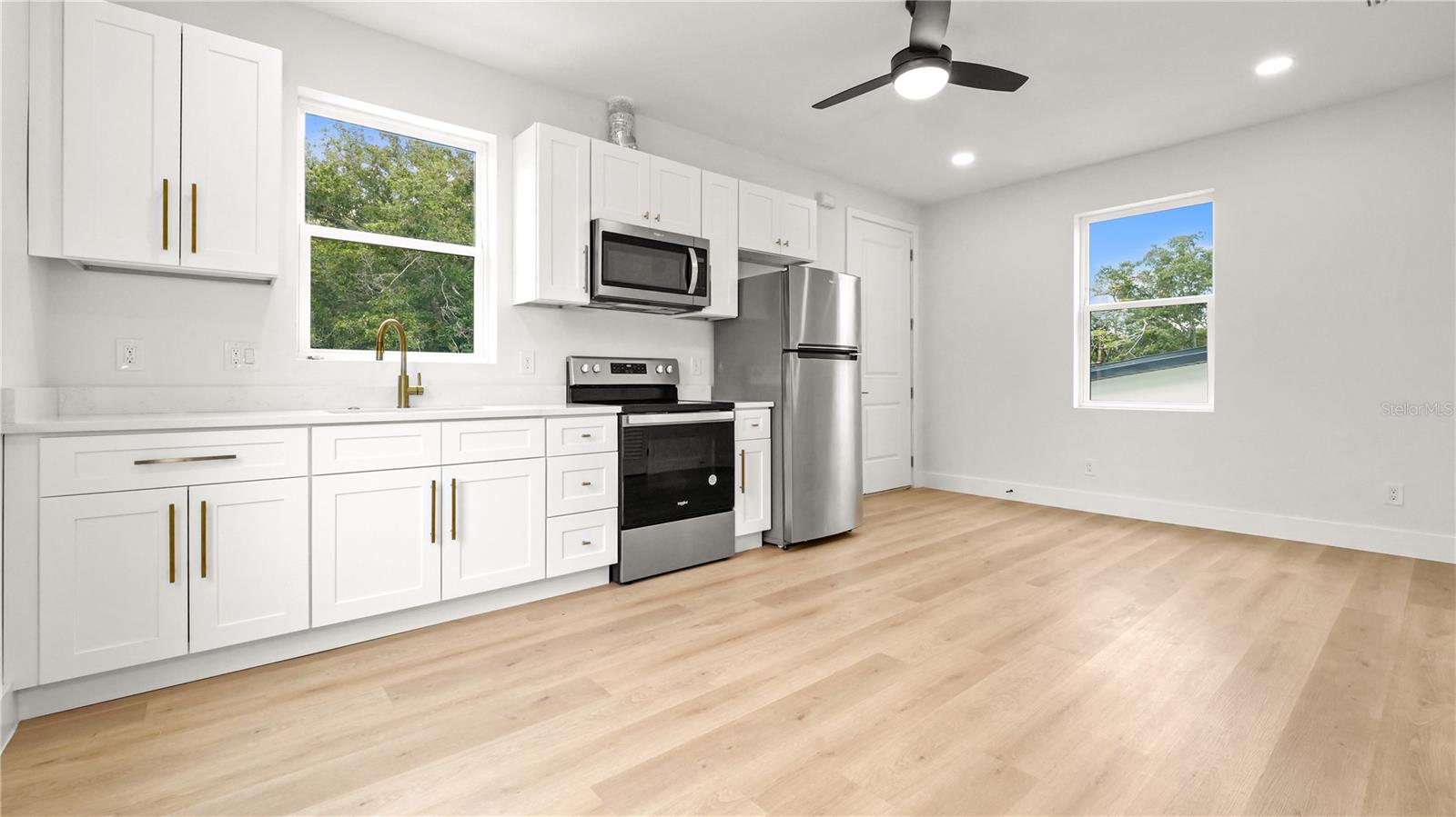 2730 37TH AVE N #B, ST PETERSBURG, FL, 33713