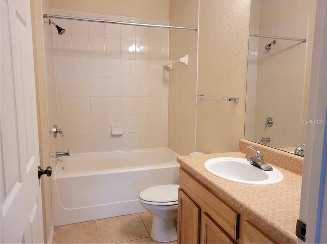 10213 COURTNEY PALMS BLVD #301, TAMPA, FL, 33619