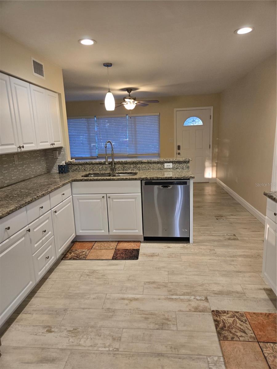 2212 VINSON AVE, SARASOTA, FL, 34232