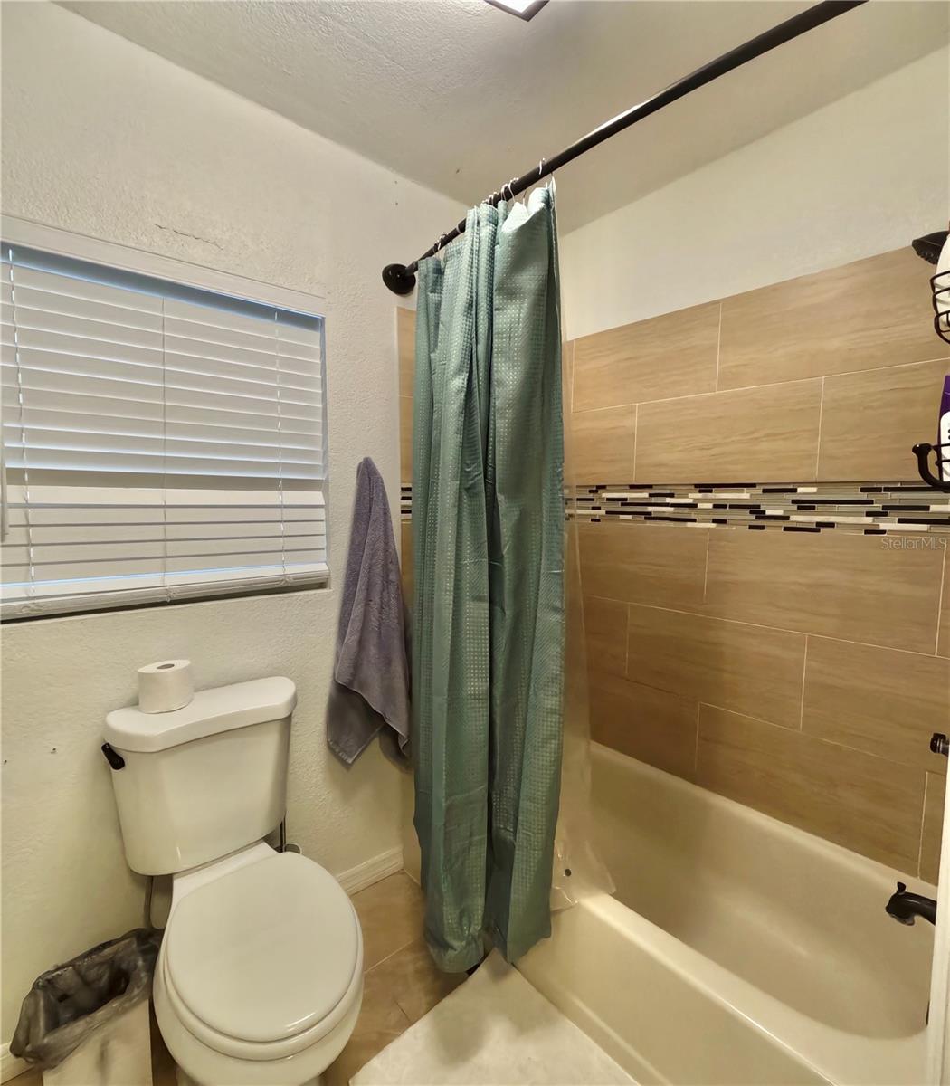 7309 N HUNTLEY AVE, TAMPA, FL, 33604