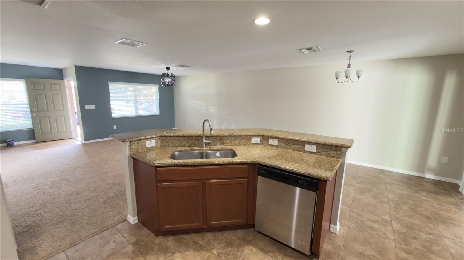 27507 DESERT WILLOW WAY, WESLEY CHAPEL, FL, 33544