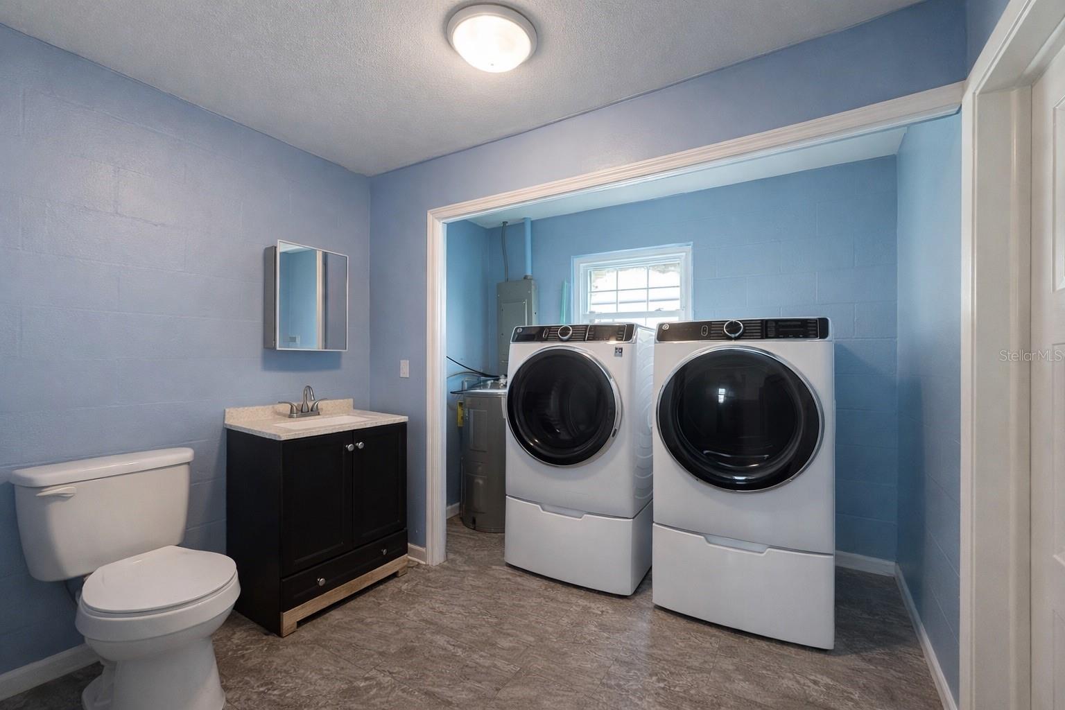 2403 CLEVELAND RD, SEBRING, FL, 33870