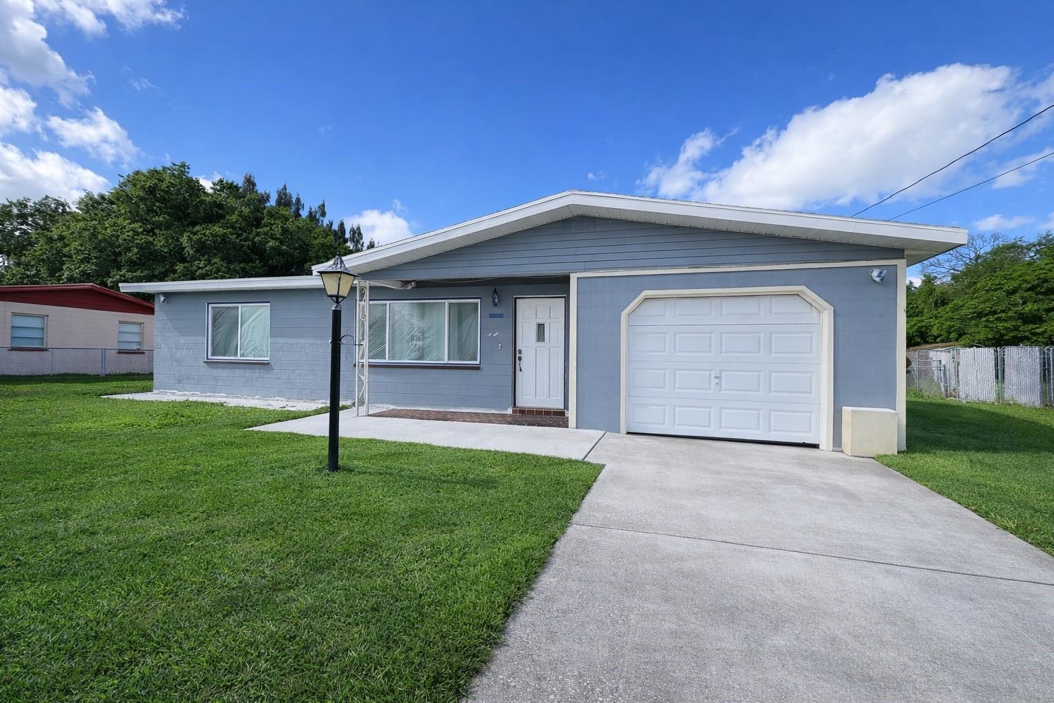 2403 CLEVELAND RD, SEBRING, FL, 33870