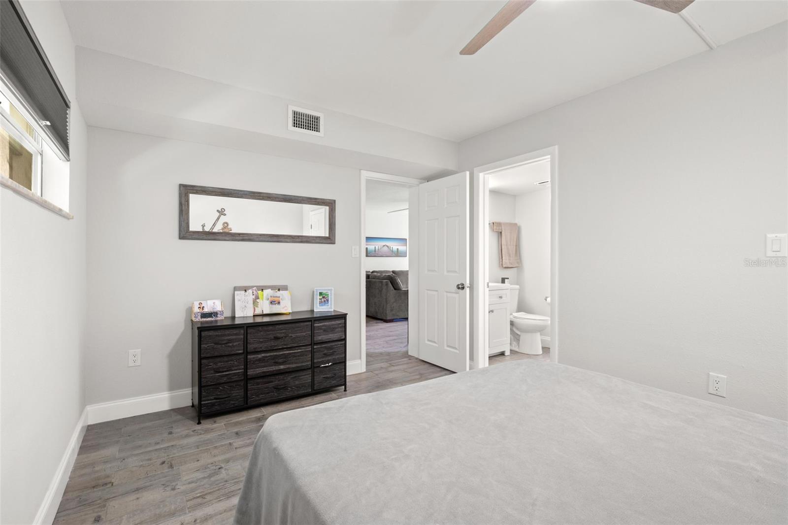 1147 KING ARTHUR CT #204, DUNEDIN, FL, 34698