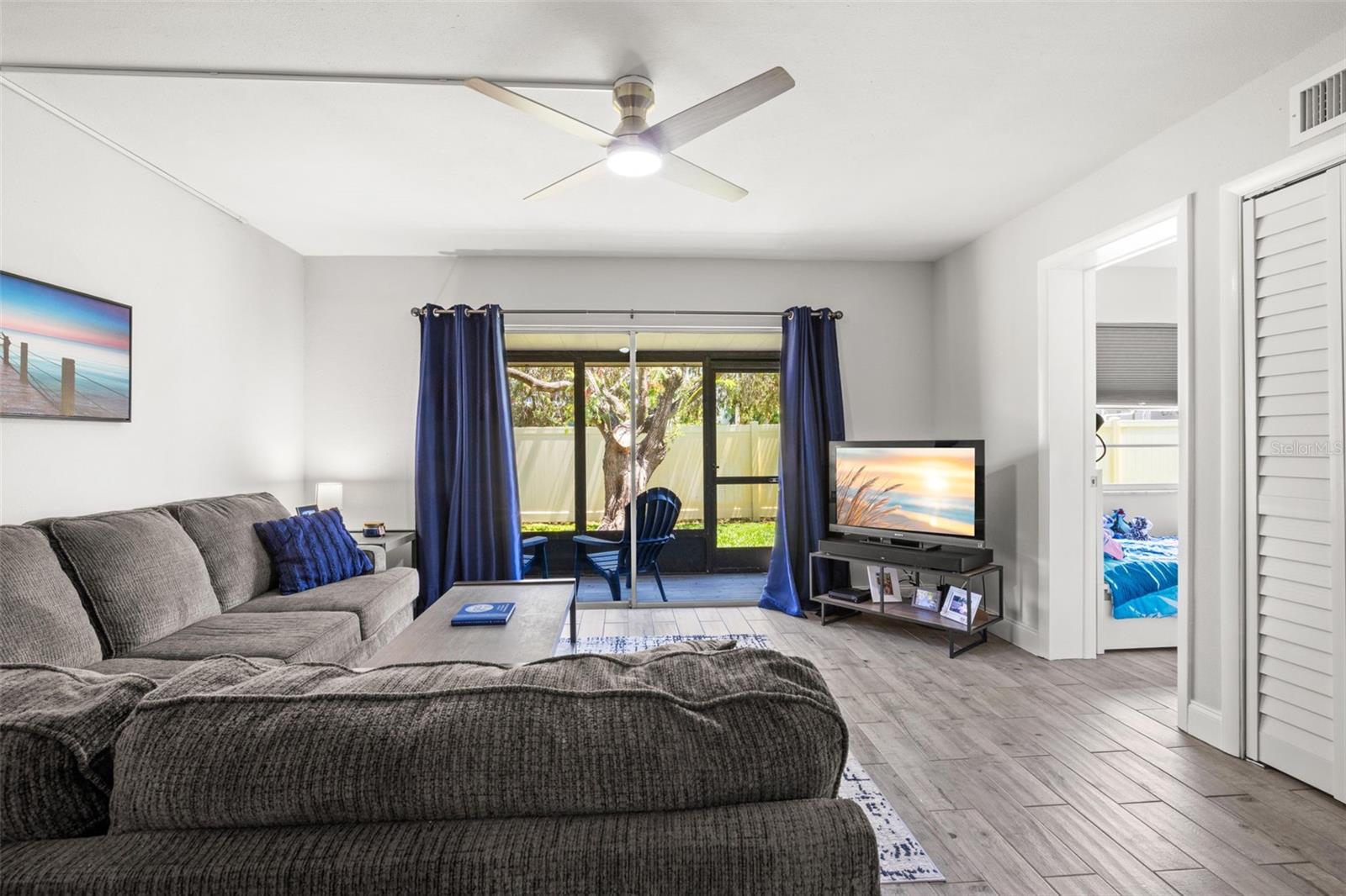 1147 KING ARTHUR CT #204, DUNEDIN, FL, 34698