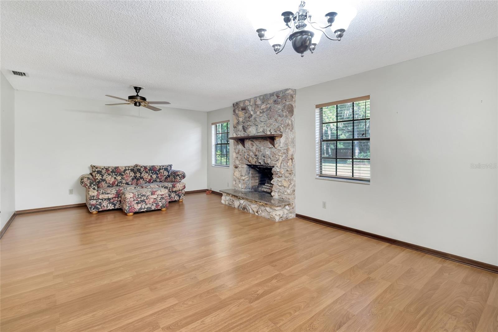 1520 LEGACY WOODS CT, GROVELAND, FL, 34736