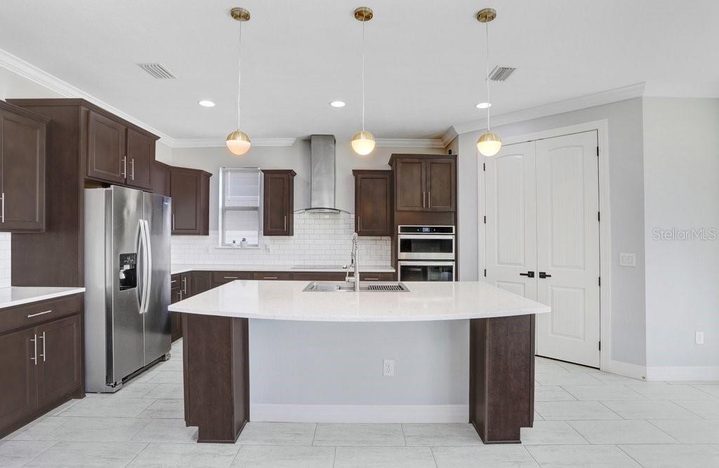 11677 BRIGHTON KNOLL LOOP, RIVERVIEW, FL, 33579