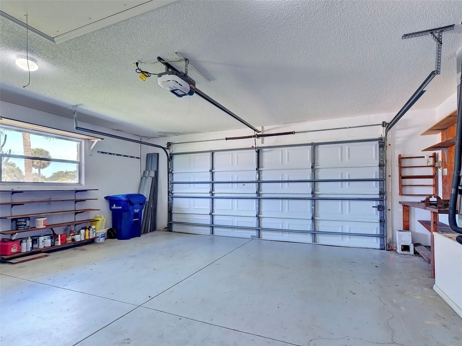 1537 CREST DR, ENGLEWOOD, FL, 34223