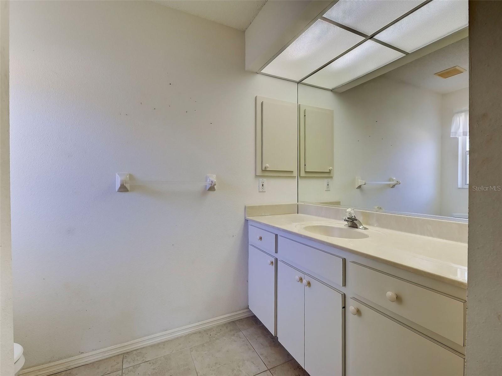 1537 CREST DR, ENGLEWOOD, FL, 34223