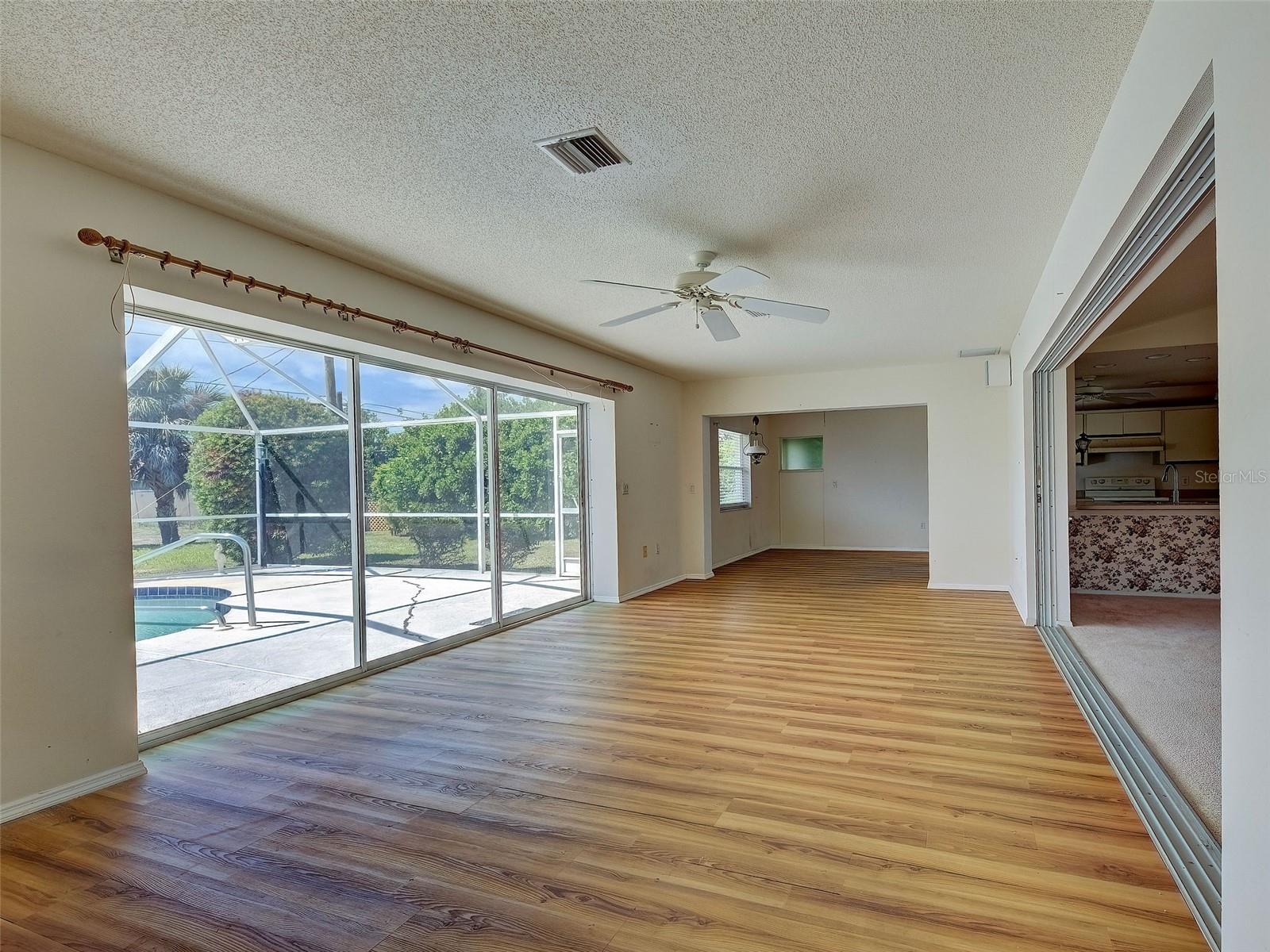 1537 CREST DR, ENGLEWOOD, FL, 34223