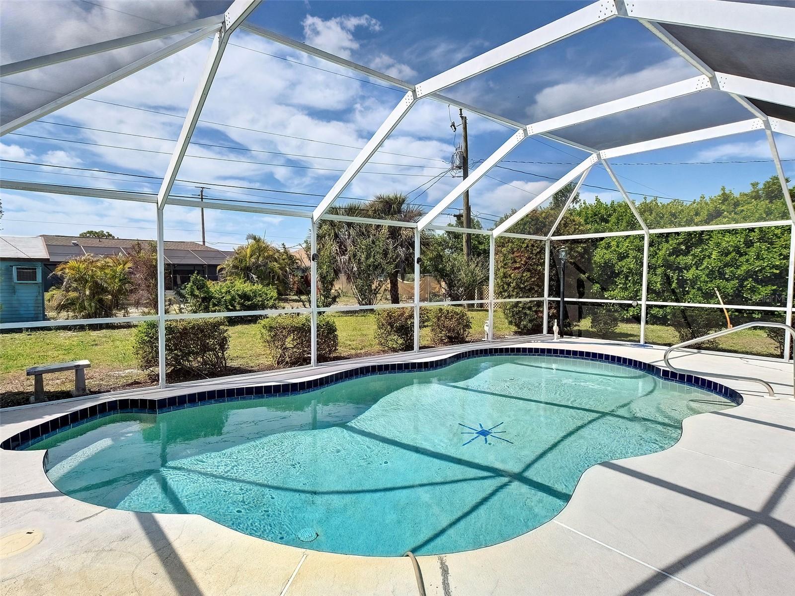 1537 CREST DR, ENGLEWOOD, FL, 34223