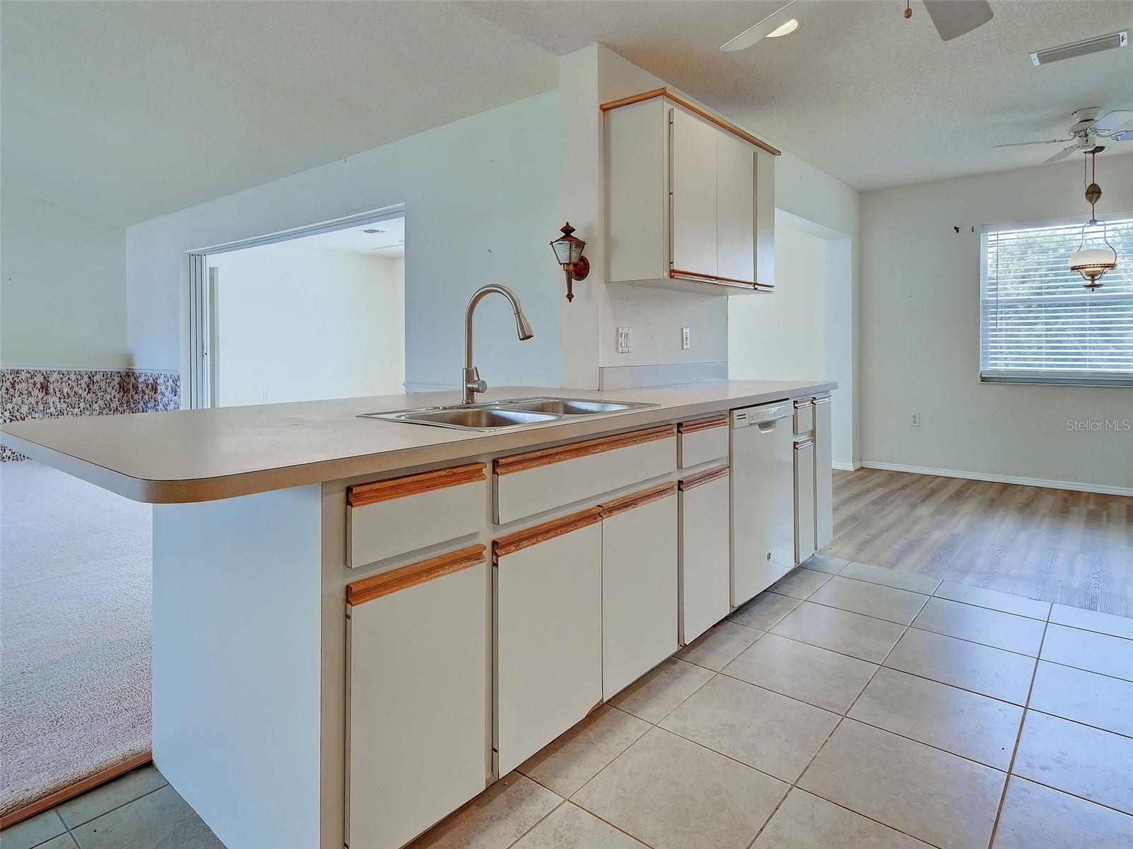 1537 CREST DR, ENGLEWOOD, FL, 34223