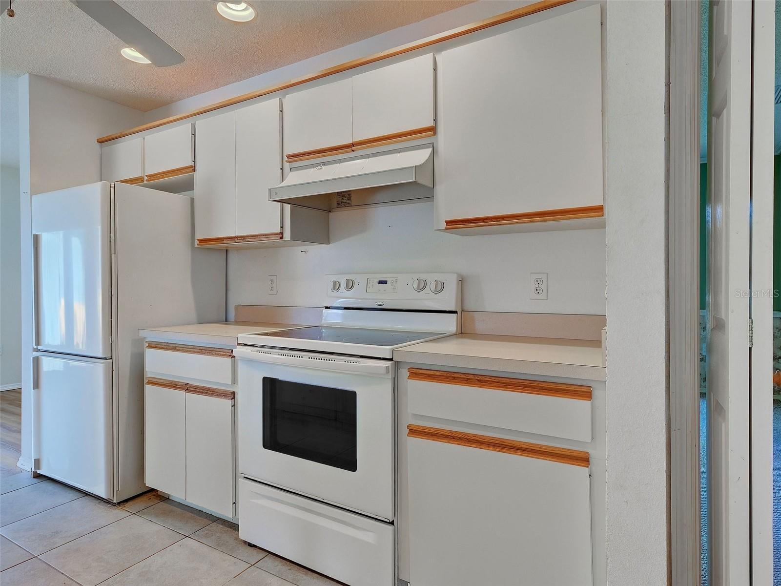 1537 CREST DR, ENGLEWOOD, FL, 34223