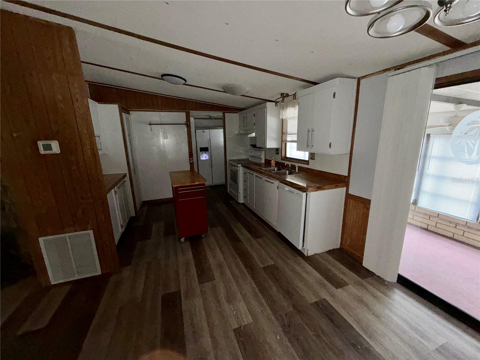 34321 COUNTRYSIDE DR, WESLEY CHAPEL, FL, 33543