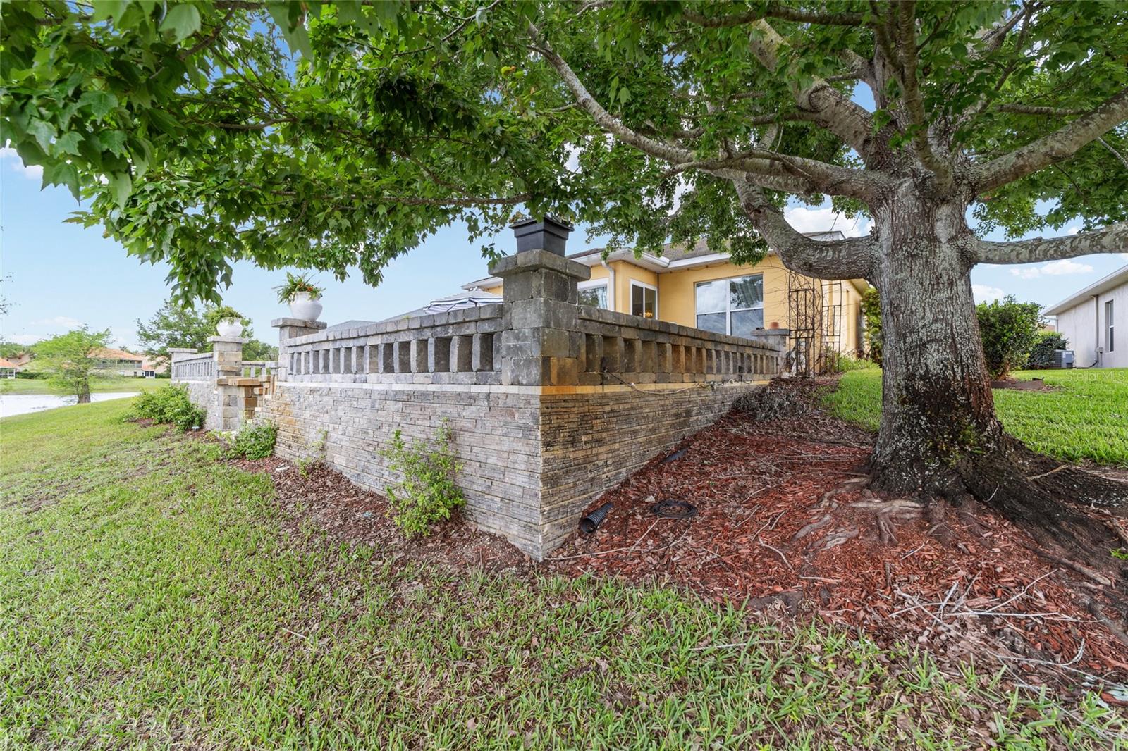 10174 LAKE MIONA WAY, OXFORD, FL, 34484