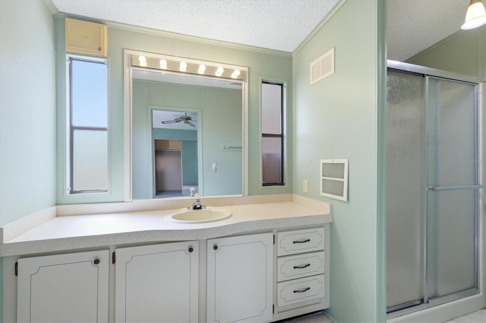 8420 IMPERIAL CIR, PALMETTO, FL, 34221