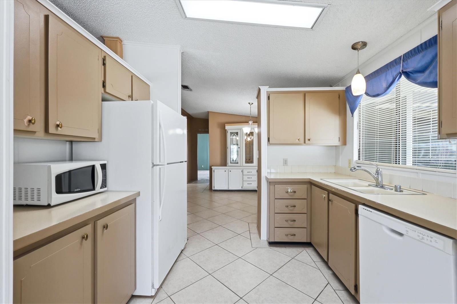 8420 IMPERIAL CIR, PALMETTO, FL, 34221