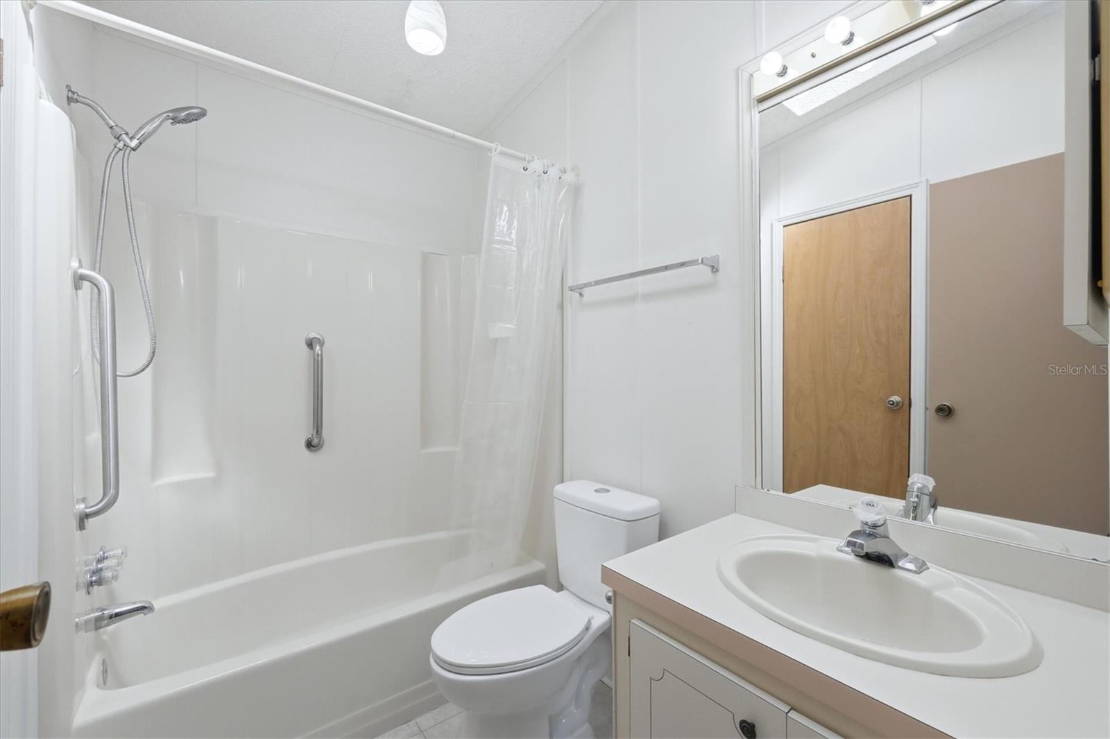 8420 IMPERIAL CIR, PALMETTO, FL, 34221