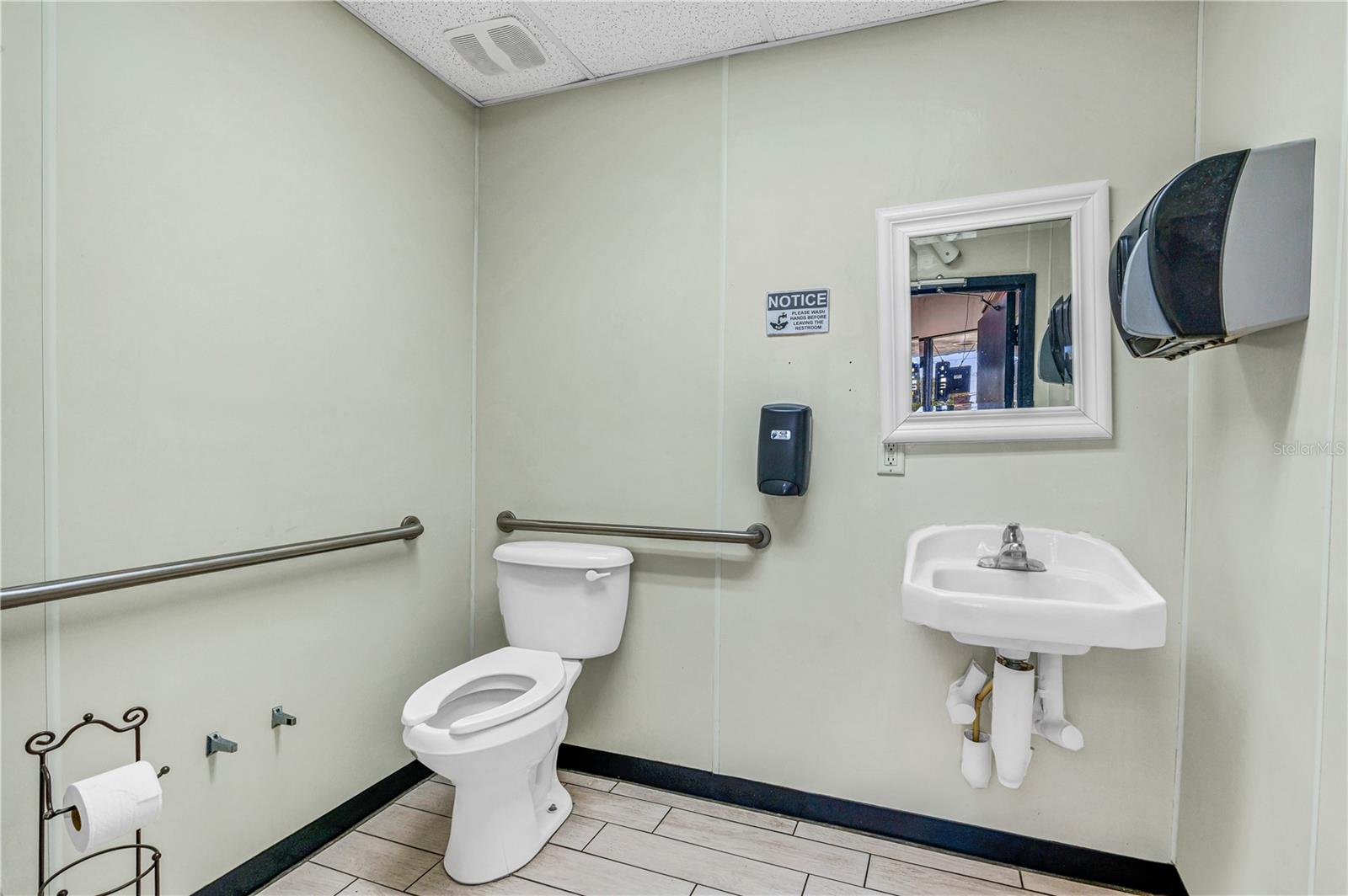 1015 S RIDGEWOOD AVE, EDGEWATER, FL, 32132