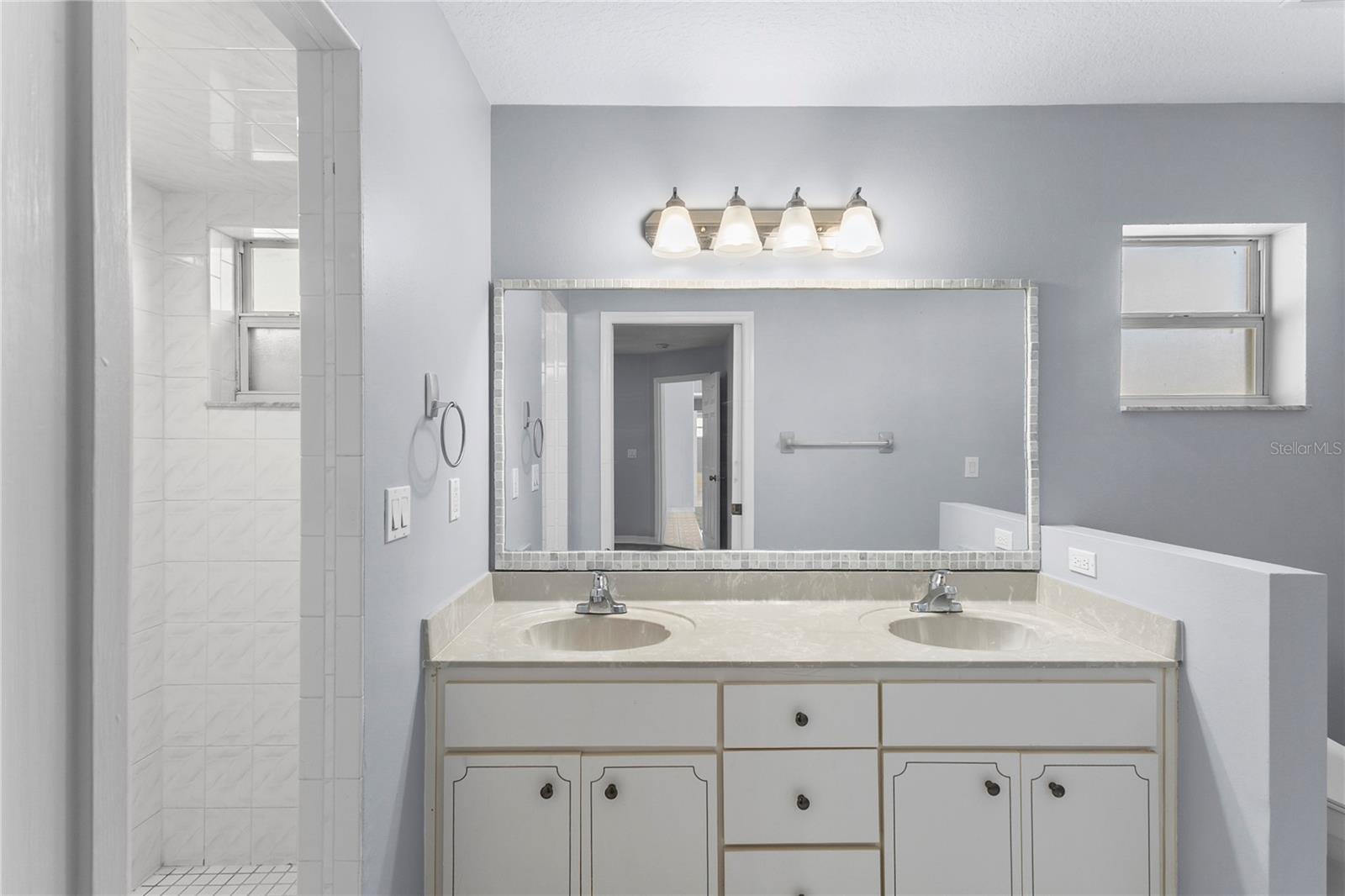 120 POINT OF WOODS DR, PALM COAST, FL, 32164