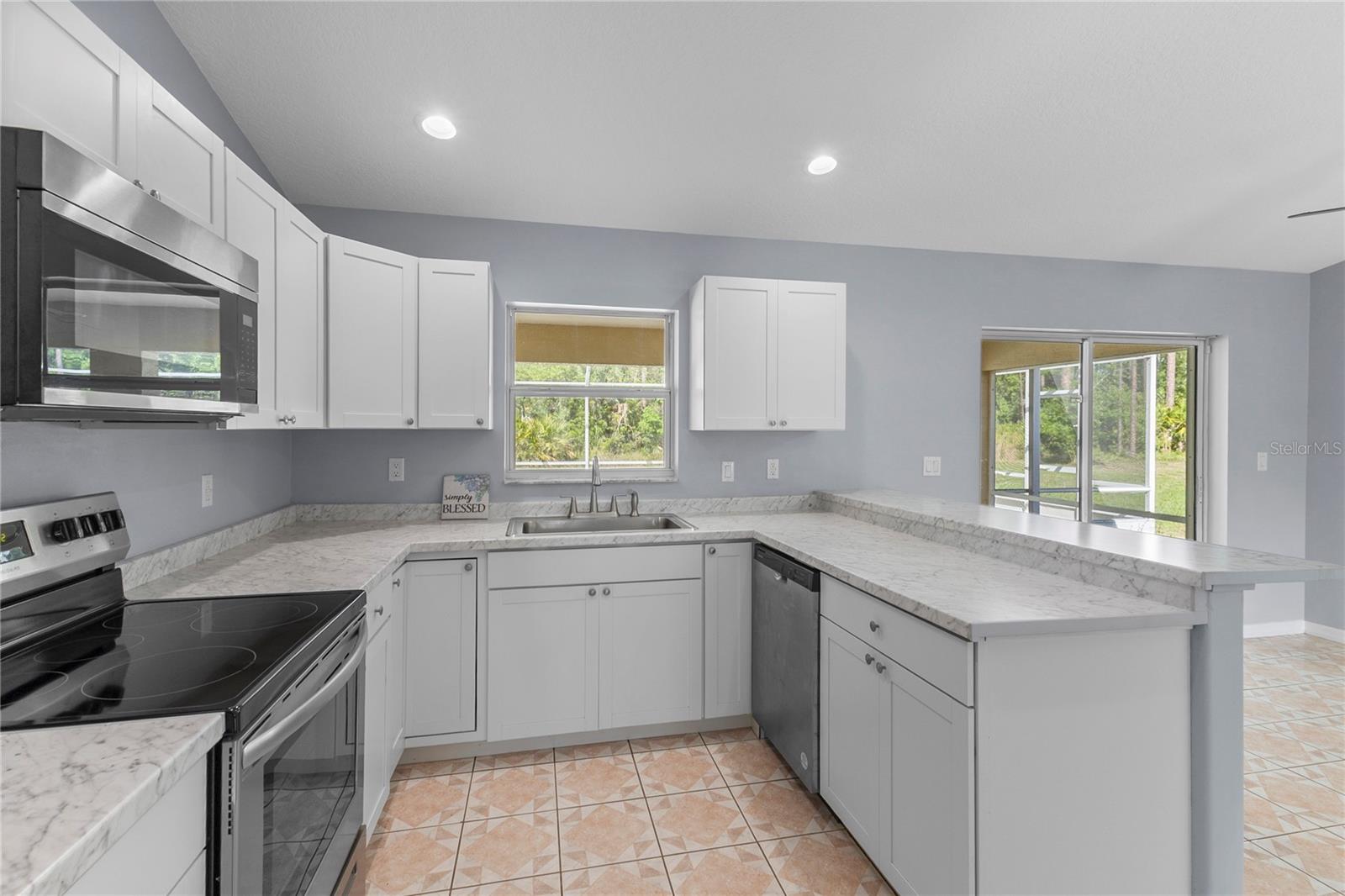 120 POINT OF WOODS DR, PALM COAST, FL, 32164