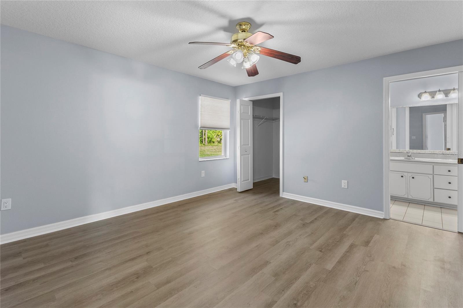 120 POINT OF WOODS DR, PALM COAST, FL, 32164