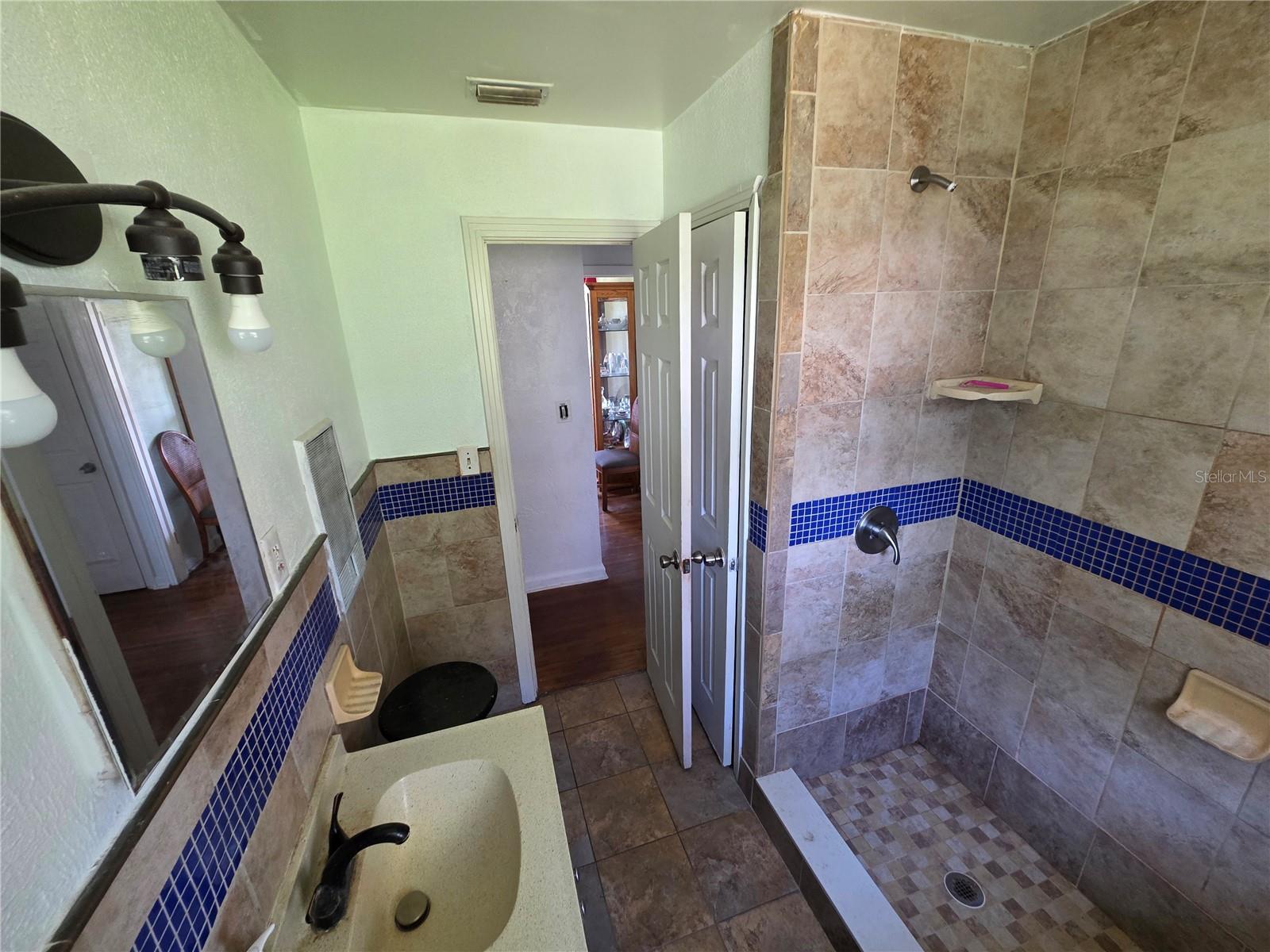 563 MARTHA DR, HOLLY HILL, FL, 32117