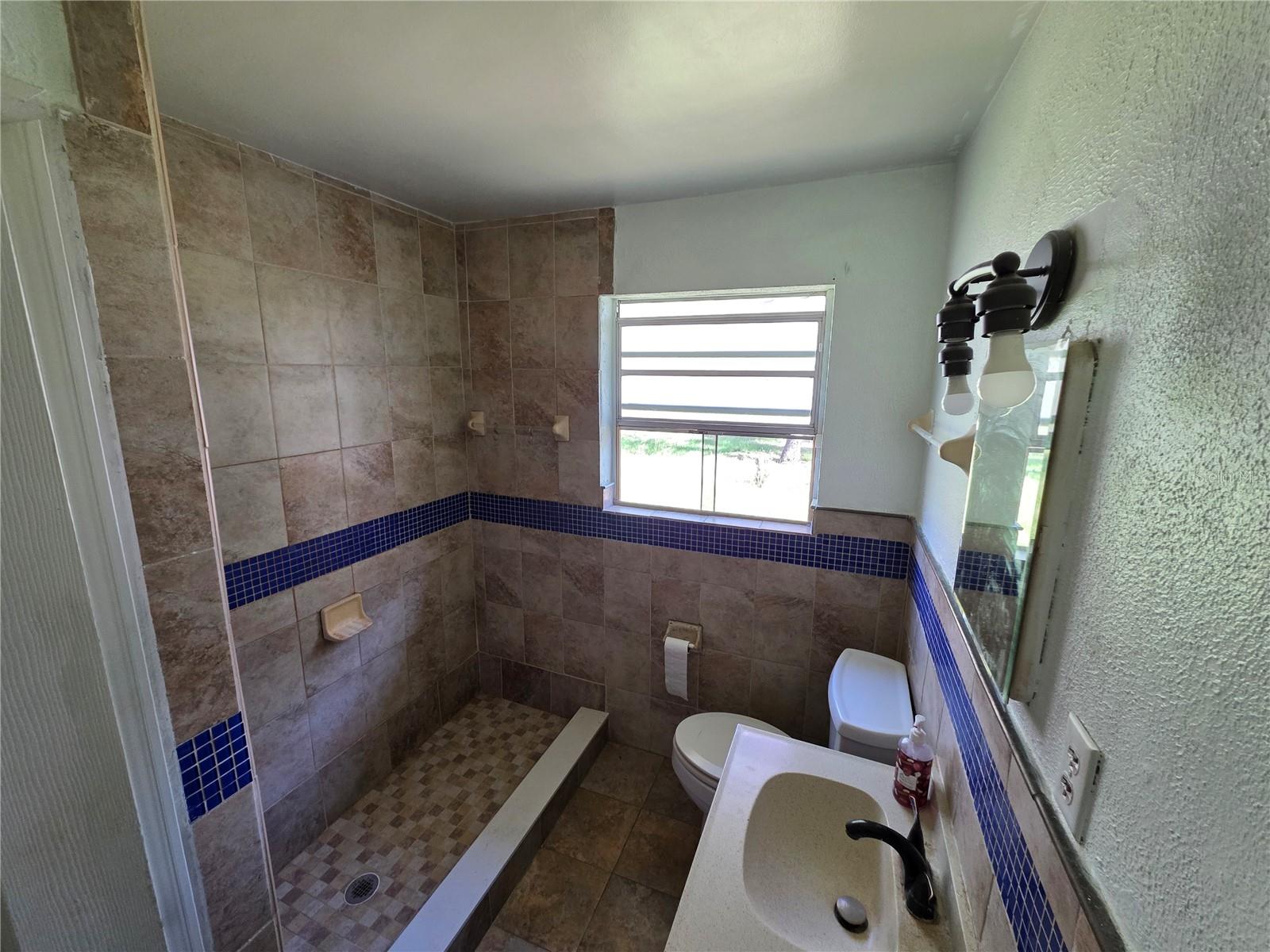 563 MARTHA DR, HOLLY HILL, FL, 32117