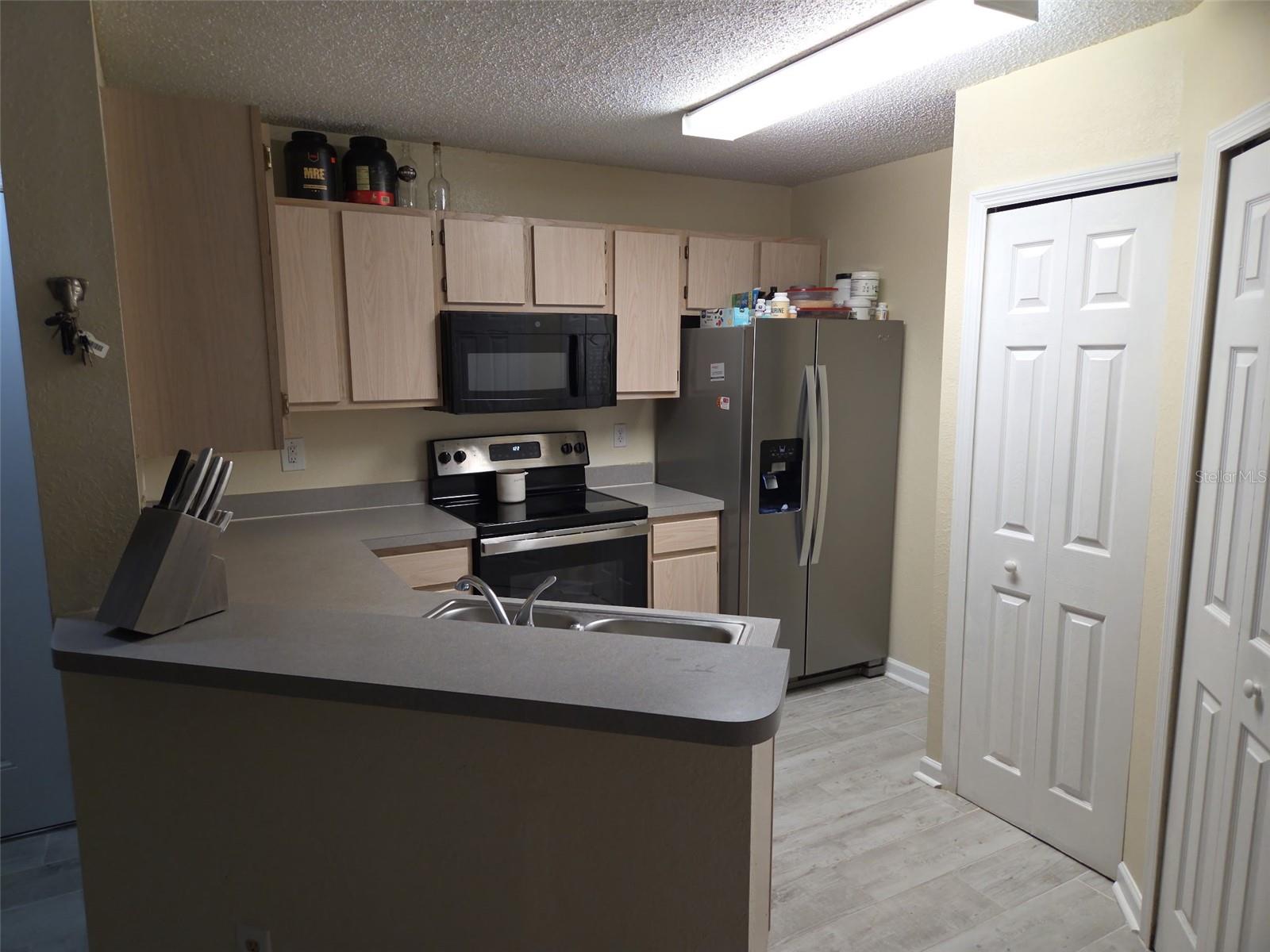 3705 SW 27TH ST #422, GAINESVILLE, FL, 32608