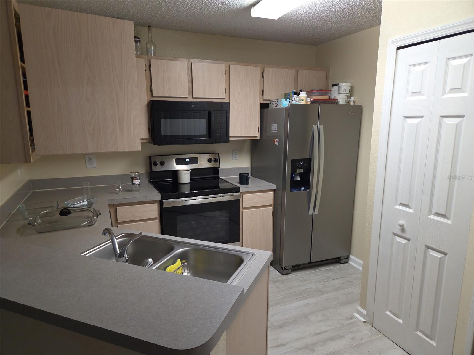 3705 SW 27TH ST #422, GAINESVILLE, FL, 32608