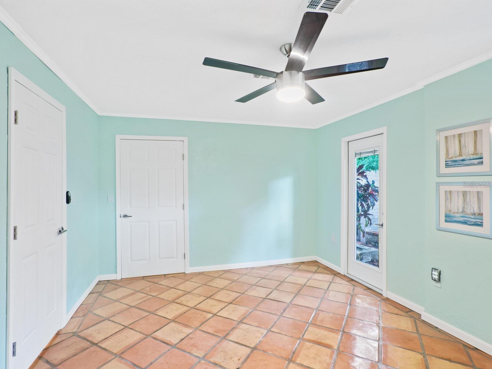 1127 S OSPREY AVE, SARASOTA, FL, 34236