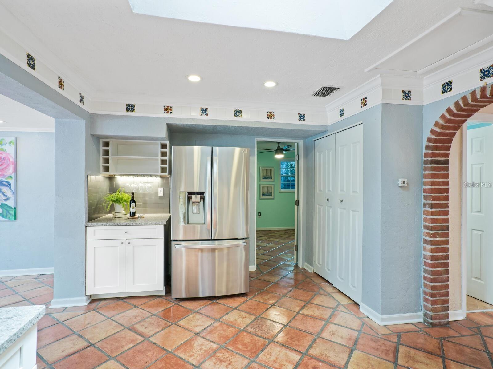 1127 S OSPREY AVE, SARASOTA, FL, 34236