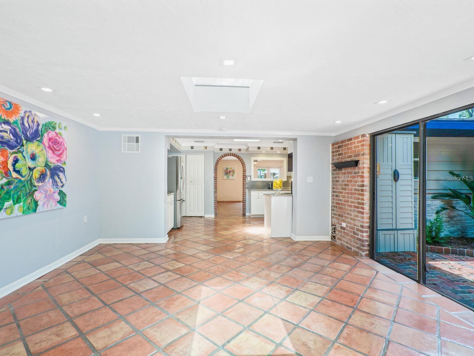 1127 S OSPREY AVE, SARASOTA, FL, 34236