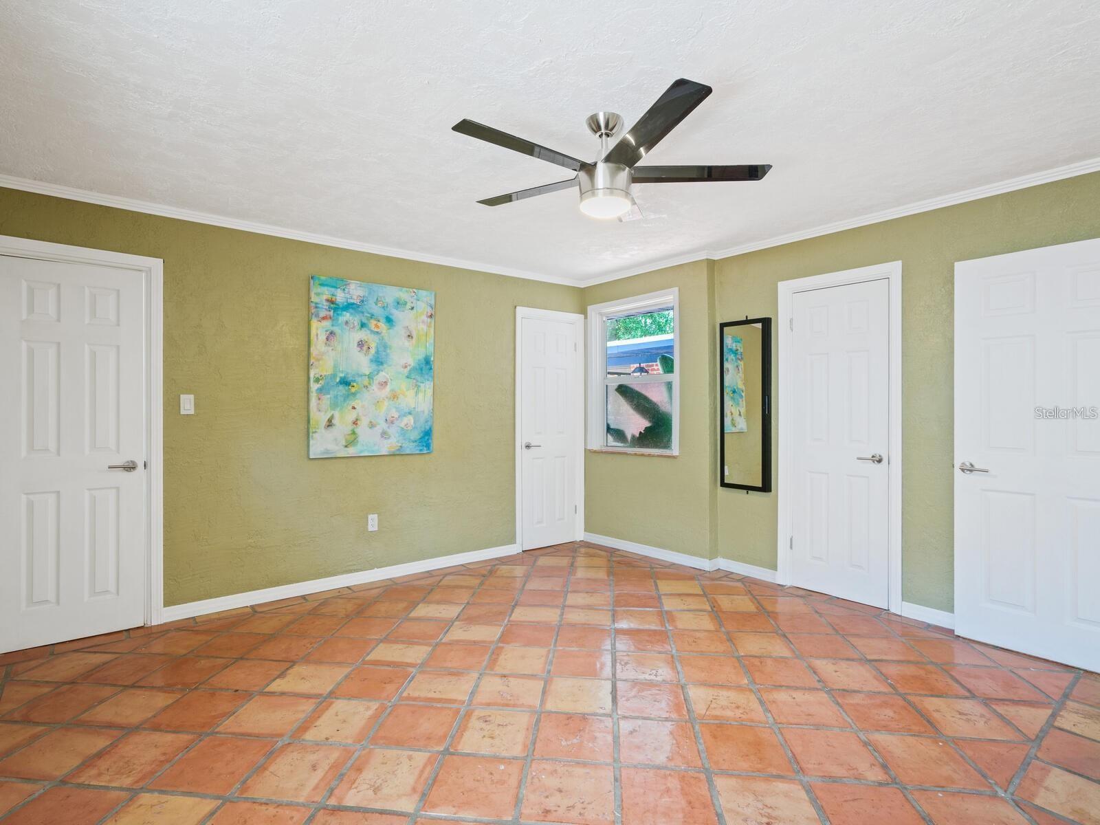 1127 S OSPREY AVE, SARASOTA, FL, 34236