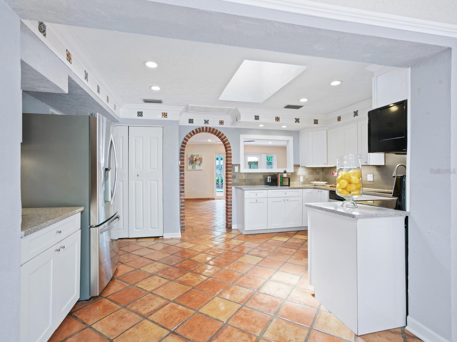 1127 S OSPREY AVE, SARASOTA, FL, 34236