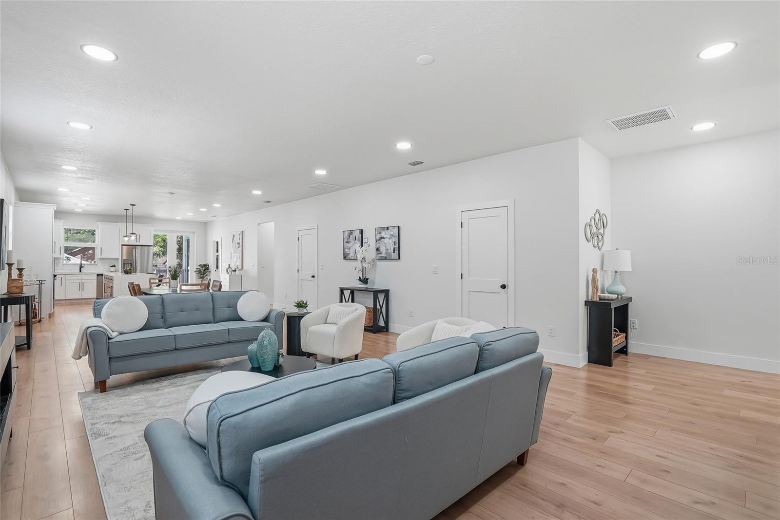 7706 N ARDEN AVE, TAMPA, FL, 33604