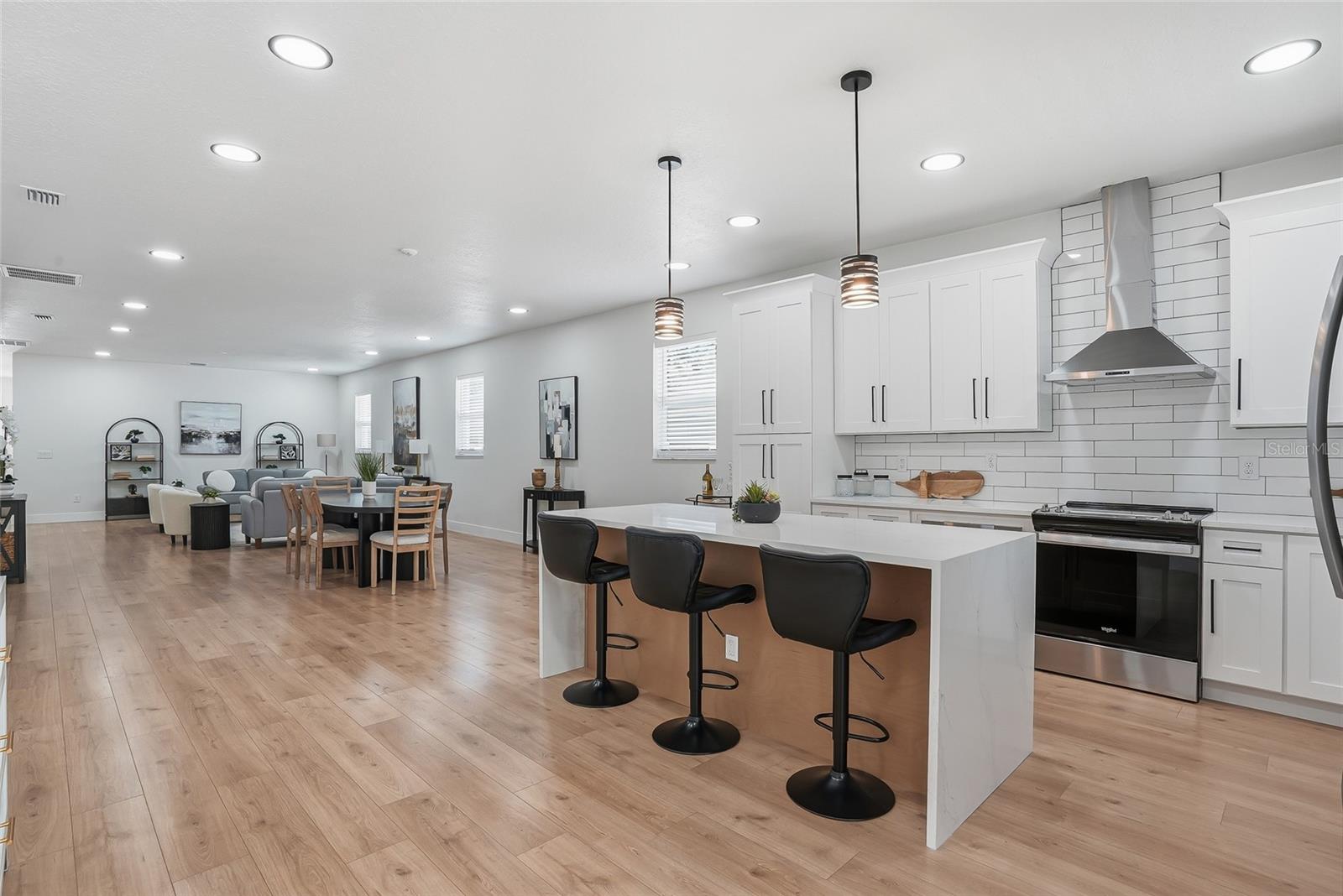 7706 N ARDEN AVE, TAMPA, FL, 33604