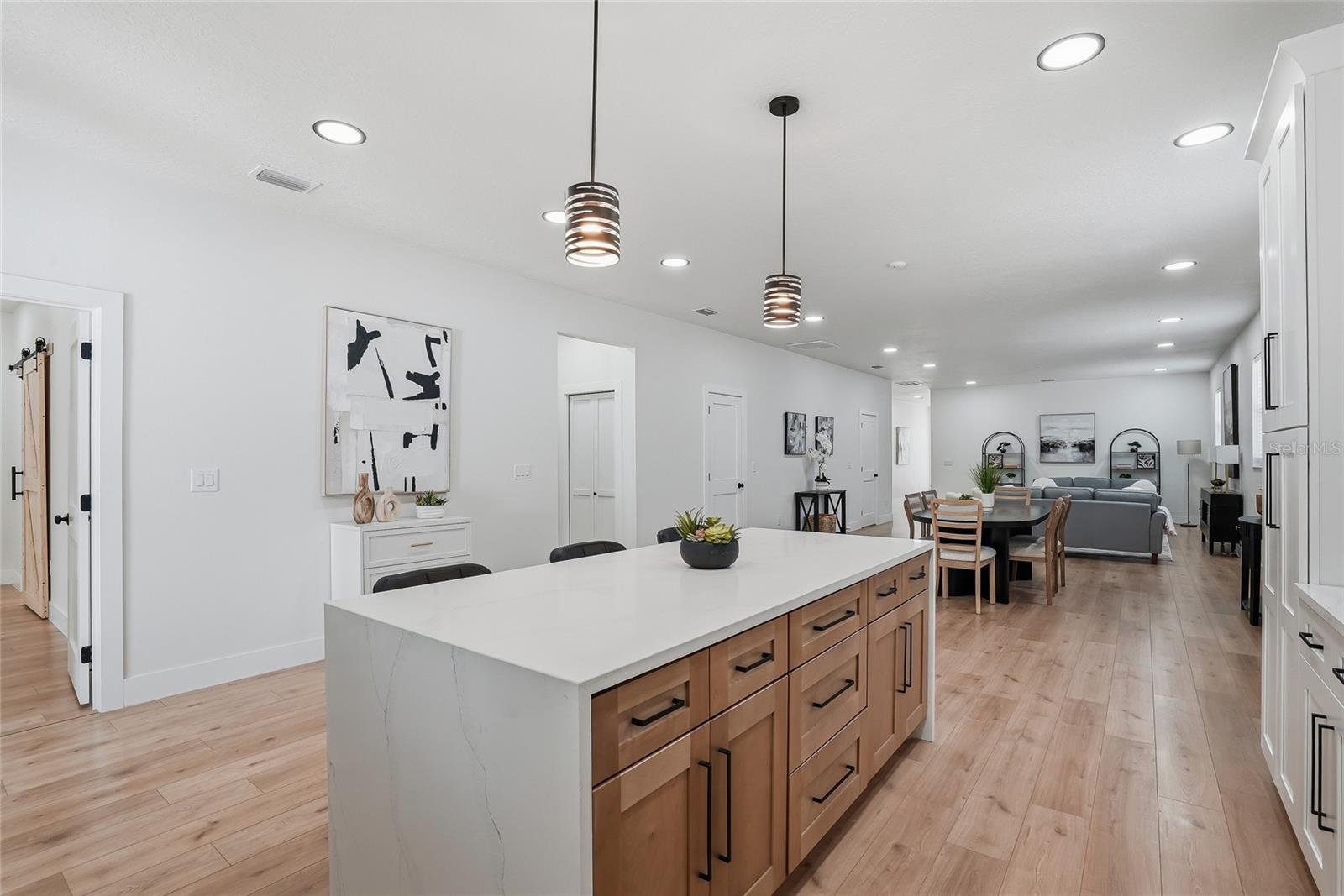 7706 N ARDEN AVE, TAMPA, FL, 33604